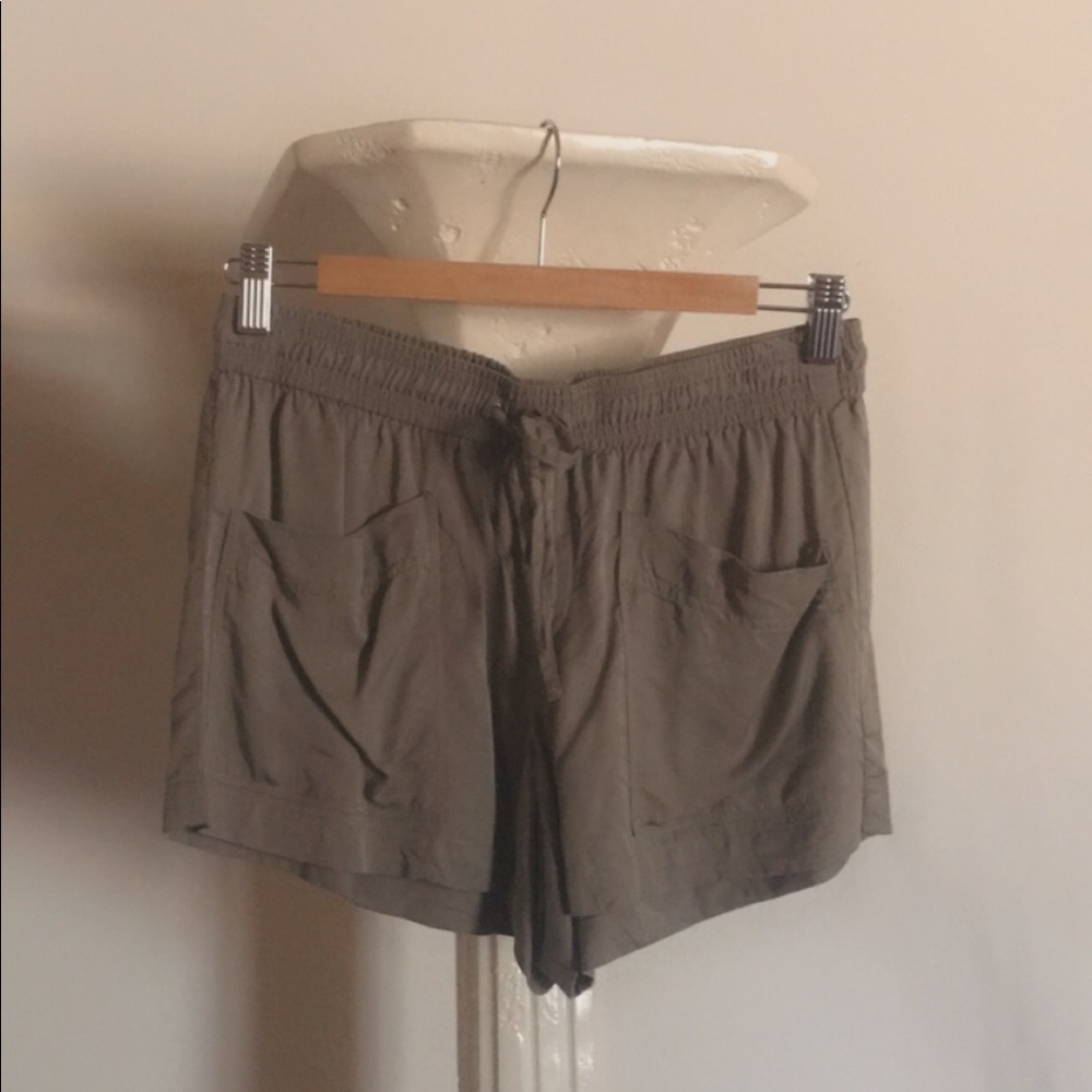 Lou & Grey olive shorts